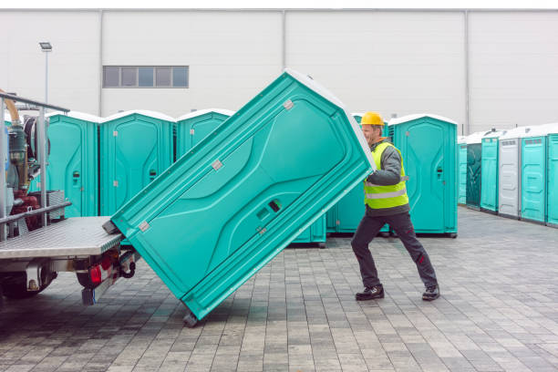 Best Portable bathroom rental  in Warren, IN