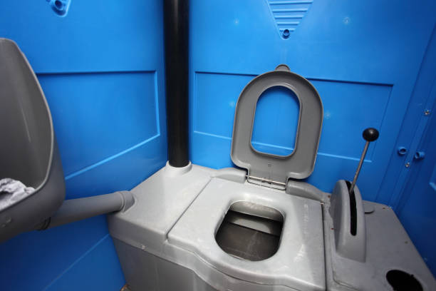 Best Portable restroom trailer rental  in Warren, IN